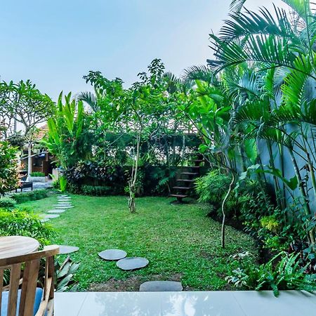 Jegeg Mas Bed & Breakfast Ubud Exterior foto